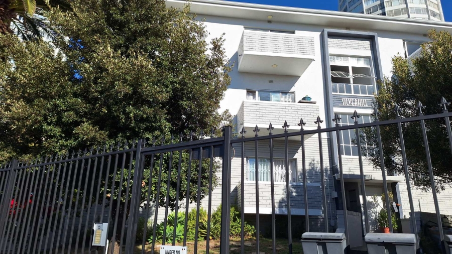 2 Bedroom Property for Sale in Vredehoek Western Cape